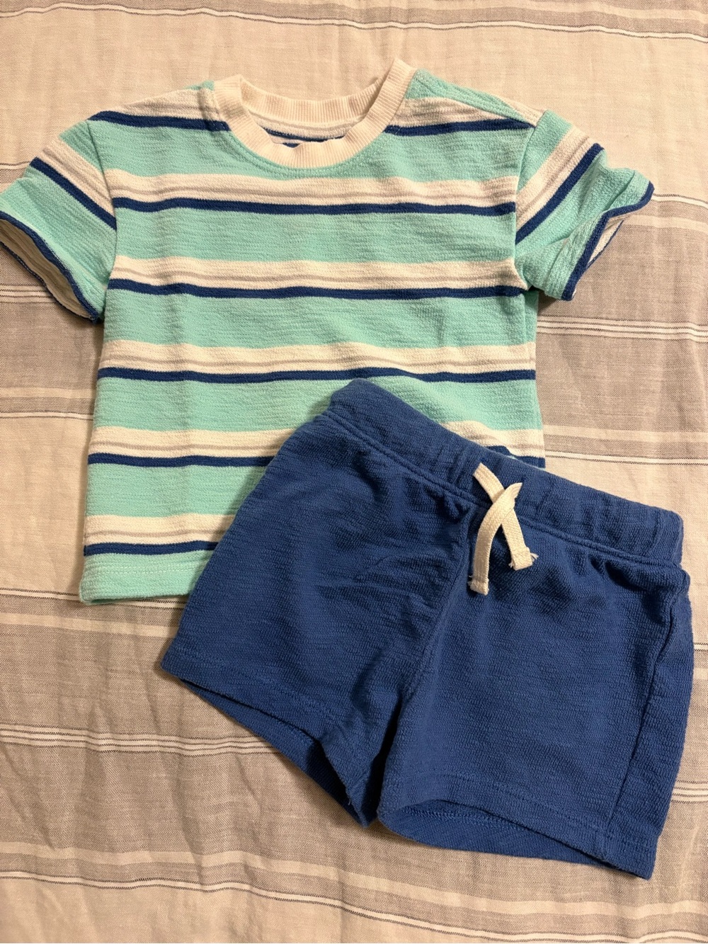 Old Navy 6-12M Stripe Tee & Blue Shorts Matching Set - Aqua & Navy